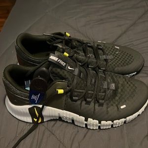 New Metcon in Dark Gray men’s 13